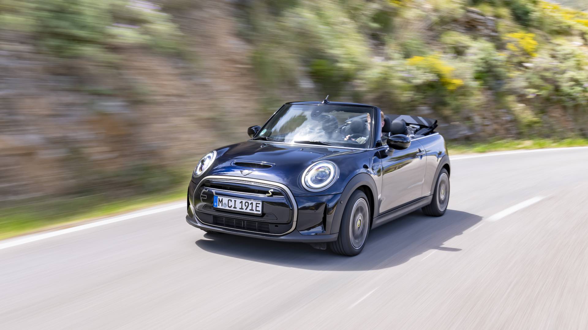 Drive stylishly green with the Mini Cooper SE convertible